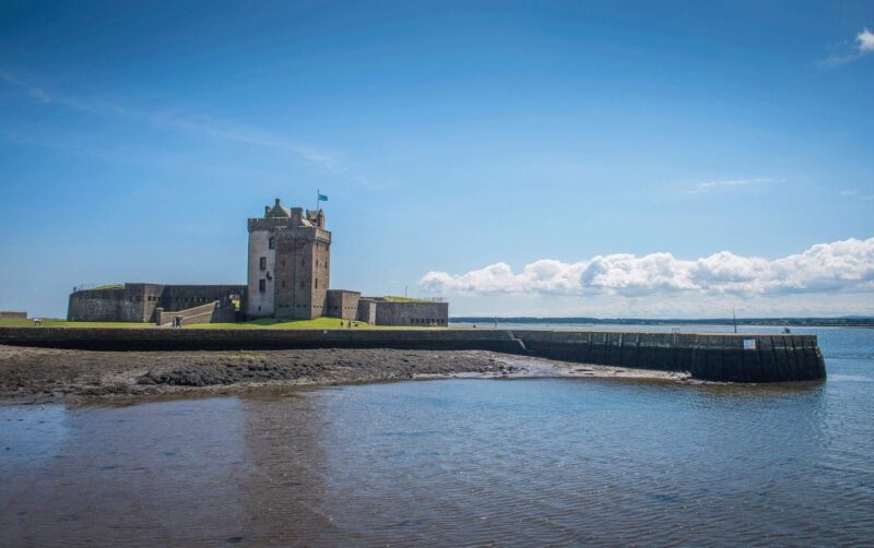 Broughty Ferry Castle sea